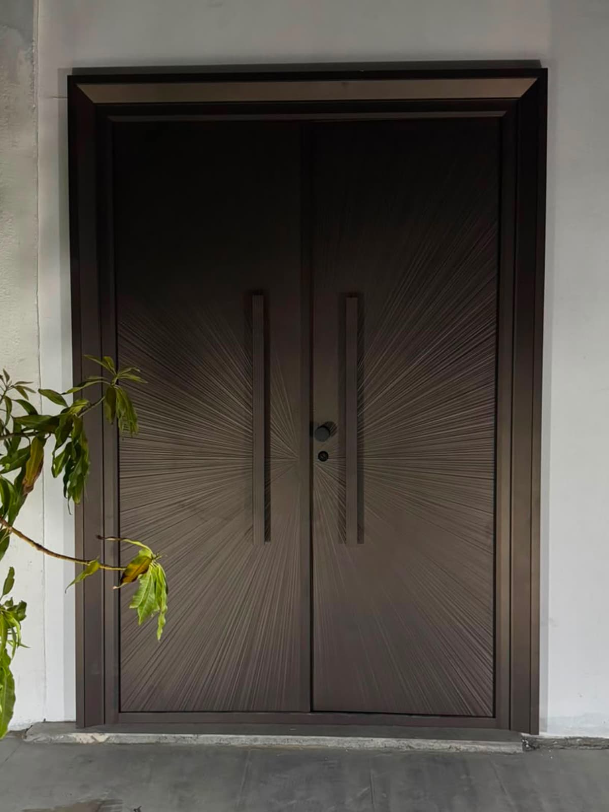 Modern UAE villa exterior with grand entrance door